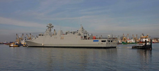 البحرية الملكية بالبيضاء تحجز باخرة محملة بأسلحة كورية متطورة وتعتقل عنصرين