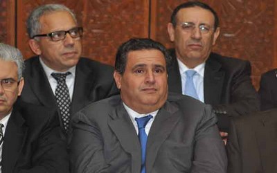 موظفو مندوبية الصيد بالداخلة،يستقبلون السنة الجديدة2016،على وقع تنفيذ السكتة القلبية