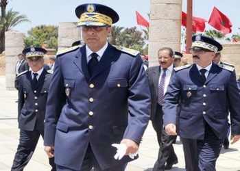 عجييييب : الامن الوطني بالداخلة يحجز عربتين محملتين بالاسماك المهربة