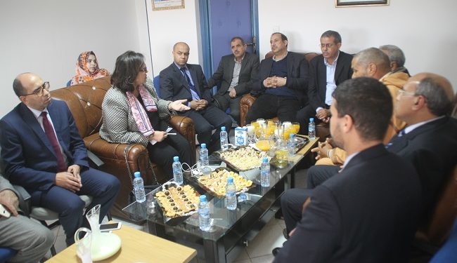 الكاتبة العامة لقطاع الصيد البحري تجيب على استفسارات رؤساء المجالس المنتخبة بطانطان