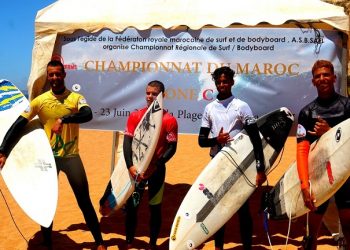 أسفي تحتضن اقصائيات البطولة الجهوية-الوطنية لركوب الموج