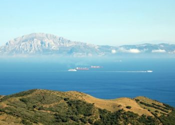 الملاحة البحرية بين المغرب و اوربا ، تربط بخط بحري ثاني بين طنجة وموتريل