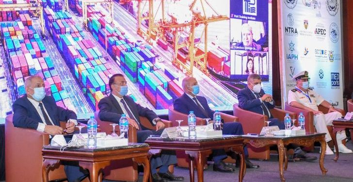 مصر:انطلاق فعاليات المؤتمر الدولي للنقل البحري واللوجستيات( مارلوج )