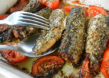 دليل المأكولات المائية في البحر الأبيض المتوسط والبحر الأسود: من المزرعة إلى الشوكة