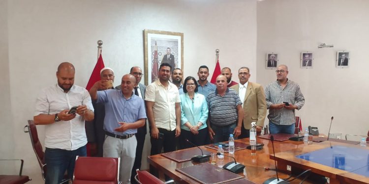 لقاء مثمر بين زكية الدريوش و مهني قطاع الطحالب