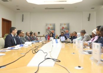 “تعزيز التعاون” عنوان الجولة الأولى من لقاء اللجنة المستركة المغربية الموريتانية في الصيد البحري و تربية الاحياء المائية.