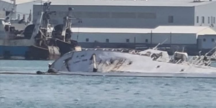 غرق سفينة أبحاث موريتانية بميناء نواذيبو الشمالي
