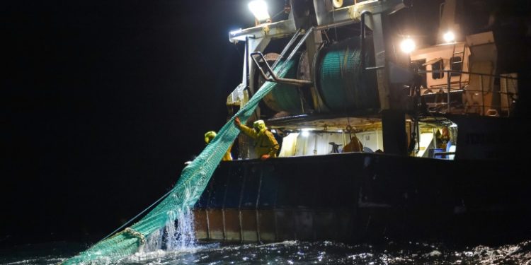 الولايات المتحدة تنظم الى اتفاقية منظمة التجارة العالمية الخاصة بحظر إعانات صيد الأسماك