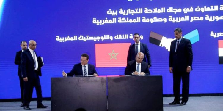 المغرب ومصر يوقعان مذكرة تفاهم بشأن الاعتراف المتبادل بشهادات الأهلية البحرية للملاحين