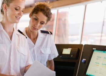 المنظمة البحرية الدولية تجري استطلاعا حول المرأة العاملة في البحر