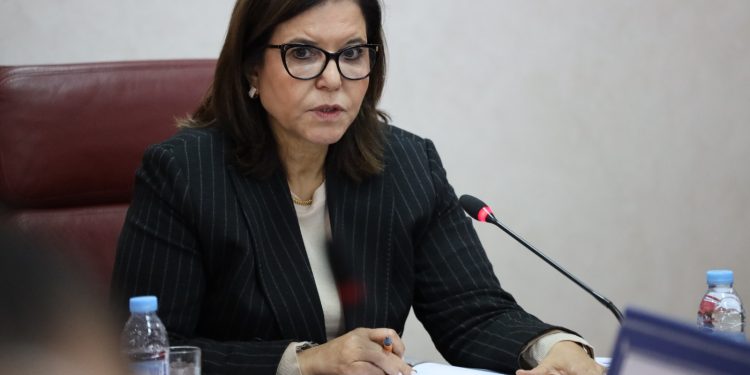 زكية الدريوش تترأس اجتماع لجنة تتبع مصيدة الأخطبوط
