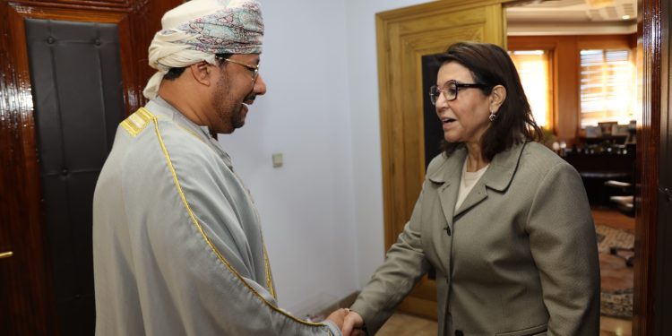 “تعزيز التعاون في الصيد البحري”محور لقاء بين زكية الدريوش و سفير سلطنة عمان بالمغرب.