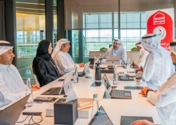 مجلس إدارة نادي الشارقة الدولي للرياضات البحرية يعتمد مشاركة فريق الشراع والتجديف في بطولات المغرب