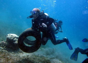 يوم بيئي بدار بوعزة من تنظيم الجامعة الملكية المغربية للغوص والأنشطة تحت المائية