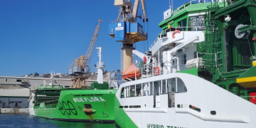 ميناء اسفي يستقبل باخرتين “أيكولوجيتين” للمساهمة في البحوث العلمية بالسواحل المغربية والأنظمة الإيكولوجية العابرة للحدود