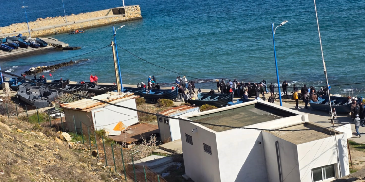 بحارة الصيد التقليدي بإقليم الفحص انجرة يطالبون بإنصافهم وحقهم في ممارسة نشاطهم اليومي