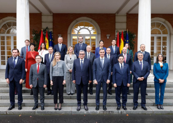 مناقشة سبل تطوير الشراكة بين المملكة المغربية واسبانيا في مجالات الصيد البحري وتربية الأحياء المائية ومحاربة الصيد غير القانوني وغير المصرح به وغير المنظم