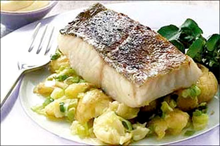 وجبة ’سمك مشوي بالبطاطا’