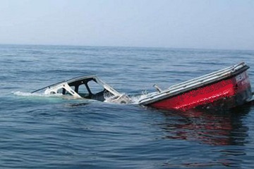 حادث آخر لغرق مركب للصيد الساحلي بميناء اكادير  دون ضحايا