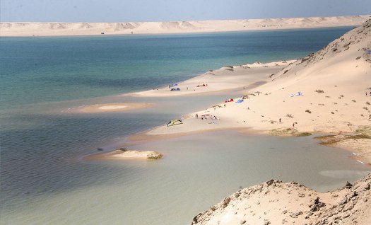 حملة تحسيسية بيئية لفائدة السياح بشواطئ واذي الذهب