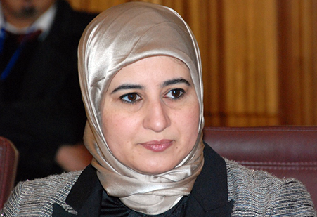سعاد الشيخي ممثلة الحسيمة بالبرلمان : لماذا ميناء الحسيمة للصيد البحري بالضبط، في حين أن المنطقة تعج بفضاءات لاقامة موانئ ترفيهية