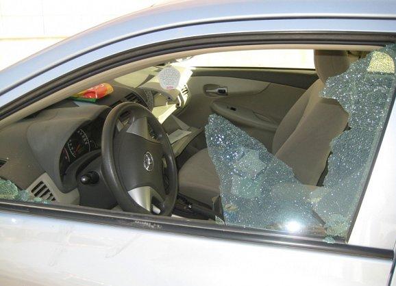 نجاة ضابط  سامي في البحرية الملكية بعد سقوط سيارته في الحوض المينائي بالناظور