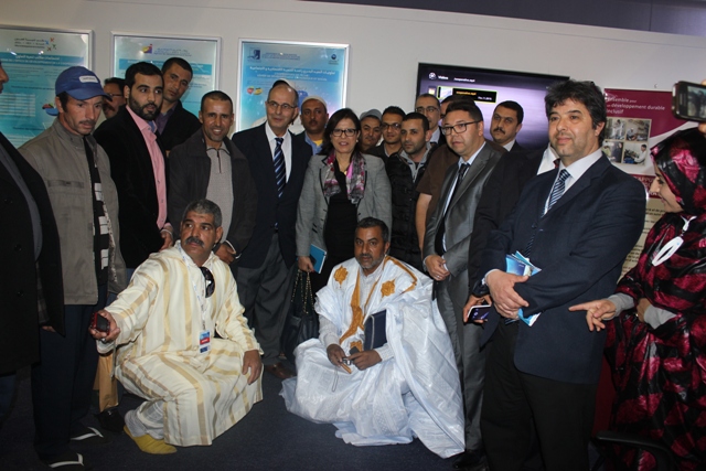 زيارة تفقدية للكاتبة العامة لقطاع الصيد البحري لفضاء التعاونيات بمعرض اليوتيس2015