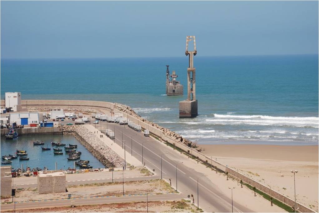 هيئات مهنية تنتقذ تأخر الأشغال بميناء سيدي إفني وتستنكر التفكير في إحدات ميناء على محمية كلفت الوزارة ملايين الدراهم