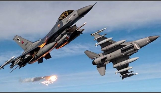 من جديد: سو – 24″ الروسية ترعب المدمرة الأمريكية “دونالد كوك”