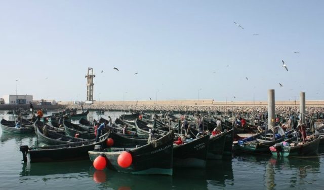 دعوة جماهيرة لساكنة ايت باعمران للوقوف ضد استعمال الشباك الممنوعة