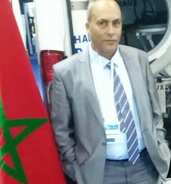 هشام نصف يهنئ بوشتة عيشان مدير الصيد البحري