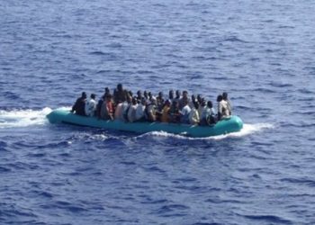 البحرية الليبية: إنقاذ ألف مهاجر غير شرعي قبالة سواحل صبراتة