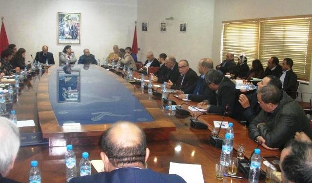 الكنفدرالية الوطنية لفعاليات الصيد البحري بالمغرب تشيد بالنهج التشاركي لوزارة الصيد البحري في اجتماع لجنة تتبع مصيدة الأخطبوط