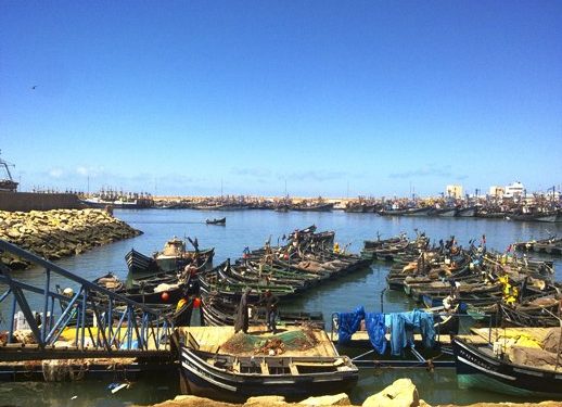 مهنيو الصيد التقليدي بميناء طانطان يطالبون بتغيير ميناء الربط