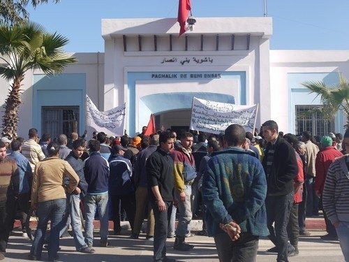 مهنيو الصيد ببني أنصار يهددون بالتصعيد