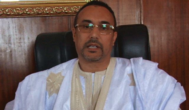 الخطاط يفتح الباب لكوسموس إنيرجي رغم حرب التضييق على الاستثمارات بالصحراء