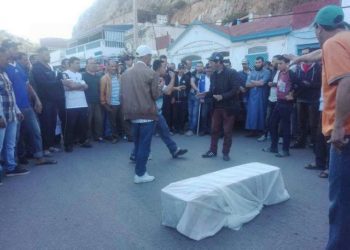ٍاستطلاع: تقسيم هبة ملكية يتسبب في احتجاجات وسط بحارة صيد الأسماك السطحية بميناء الحسيمة