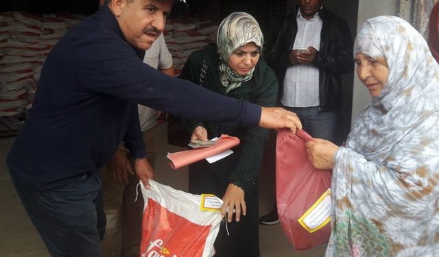 مهنيو صناعة دقيق وزيت السمك و تثمين المنتوجات البحرية بطانطان يوزعون 2000 فقة رمضانية