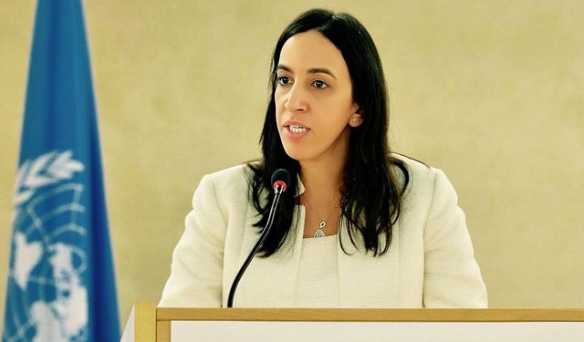 امباركة بوعيدة،الشخص المناسب للوقت المناسب