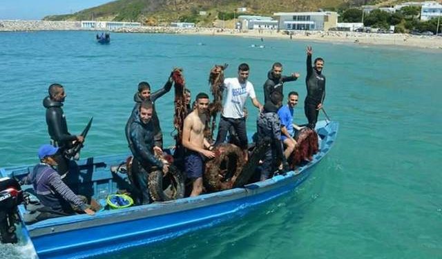 سلطات منطقة بليونش تشجع على ممارسة الانشطة الممنوعة