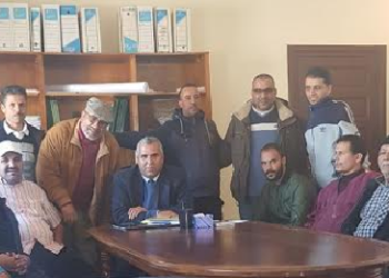 تجار السمك بطرفاية و باشا المدينة يتدارسون مخلفات اختفاء مراكب الصيد بالجر  من الميناء