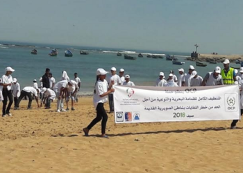 الصويرية: المجمع الشريف للفوفاط ينظم حملة لجمع النفايات البحرية