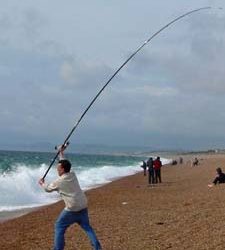 الصيد بالقصبة بشواطئ الداخلة