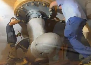 تثبيت دولاب محرك المركب-فيديو-