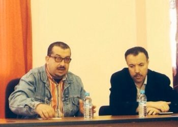 الصناديق البلاستيكية في برلمان الشعب مع مبارك السطايلي