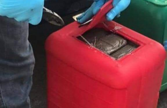 أمن موانئ المتوسط يحبط تهريب 236 كلغ من الشيرا في أقل من 24 ساعة