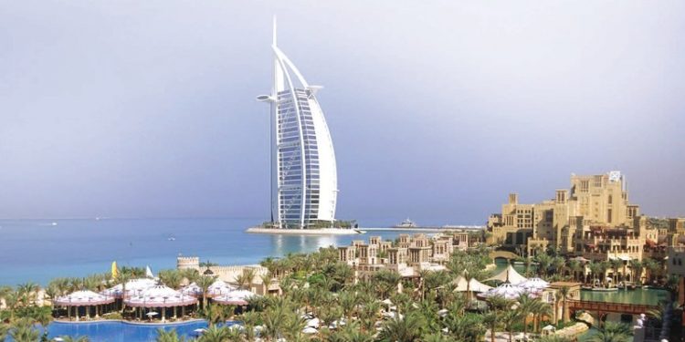 دبي تعزز مكانتها وجهة عالمية للسياحة البحرية