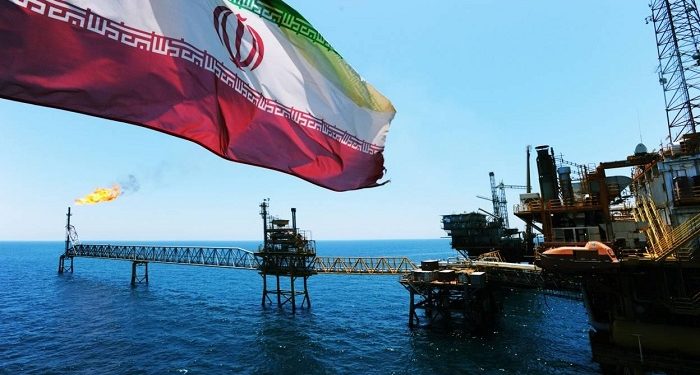 ايران تؤمن صادراتها من النفط عبر بحر عمان بدلاً من الخليج