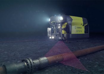 شركة بترول تستخدم أول غواصة ذاتية لمراقبة المنشآت تحت البحر.