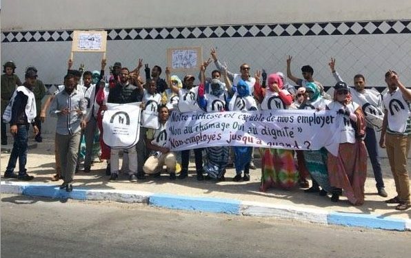 معطلو الداخلة يستهلون برنامجهم النضالي بوقفة أمام “الكينغ بيلاجيك”